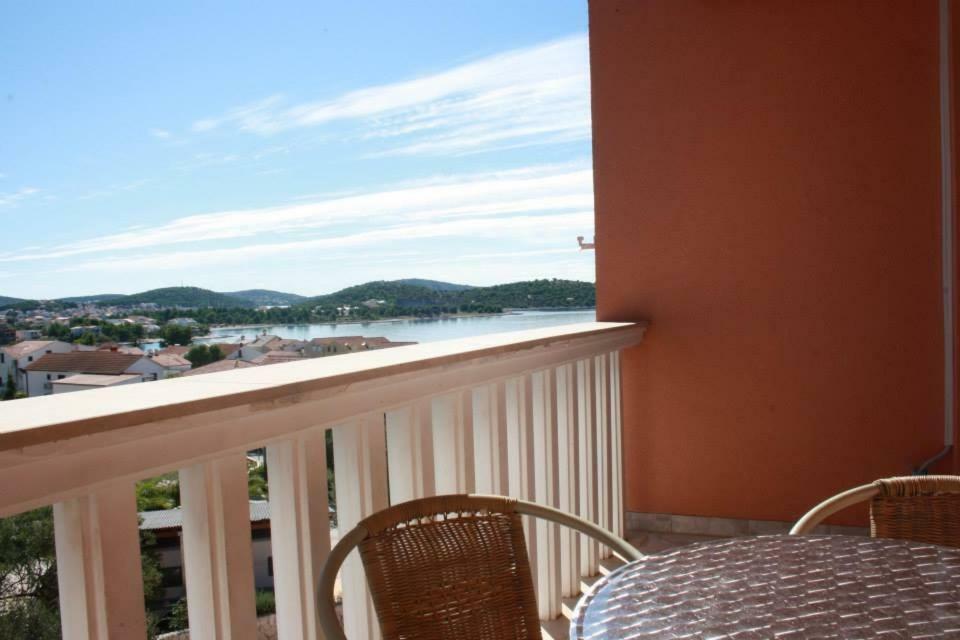 Apartmani Saric Rogoznica Зечево Экстерьер фото